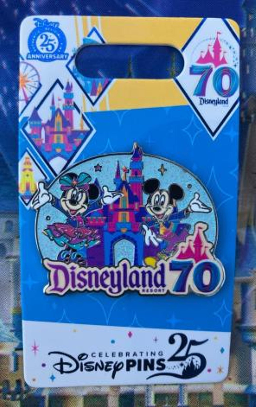 Disney world Pins HUGE LOT THROUGHOUT THE YEARS 2001-2012